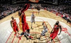 开云体育下载-埃及法老降临斯坦福桥，萨拉赫传射定乾坤，伊萨克化身关键先生助蓝军破局