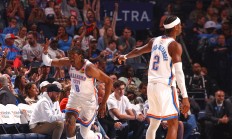 开云体育在线-包含凯尔特人碾压灰熊，伦纳德绝境逆转的词条