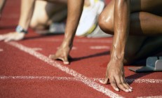 开云APP-东方巨龙对阵星月铁骑，德里赫特高光表现背后的战术博弈与足球哲学