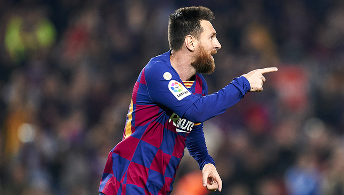 尤文客场大胜,摘得联赛榜首的简单介绍 尤文客场大胜,摘得联赛榜首的简单介绍