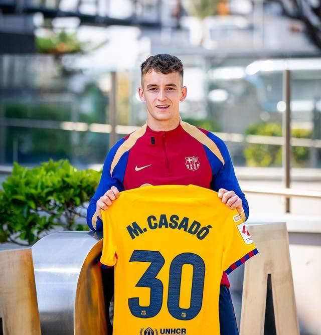 年轻球员崭露头角，展现出色技艺的简单介绍