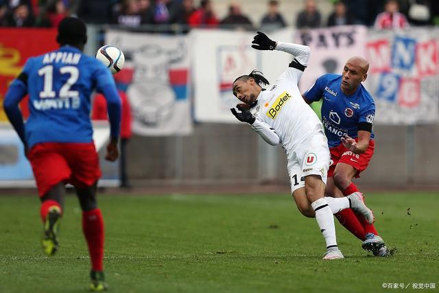 卡昂前进困难,多次落后于对手 卡昂前进困难,多次落后于对手