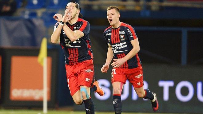 卡昂前进困难,多次落后于对手 卡昂前进困难,多次落后于对手