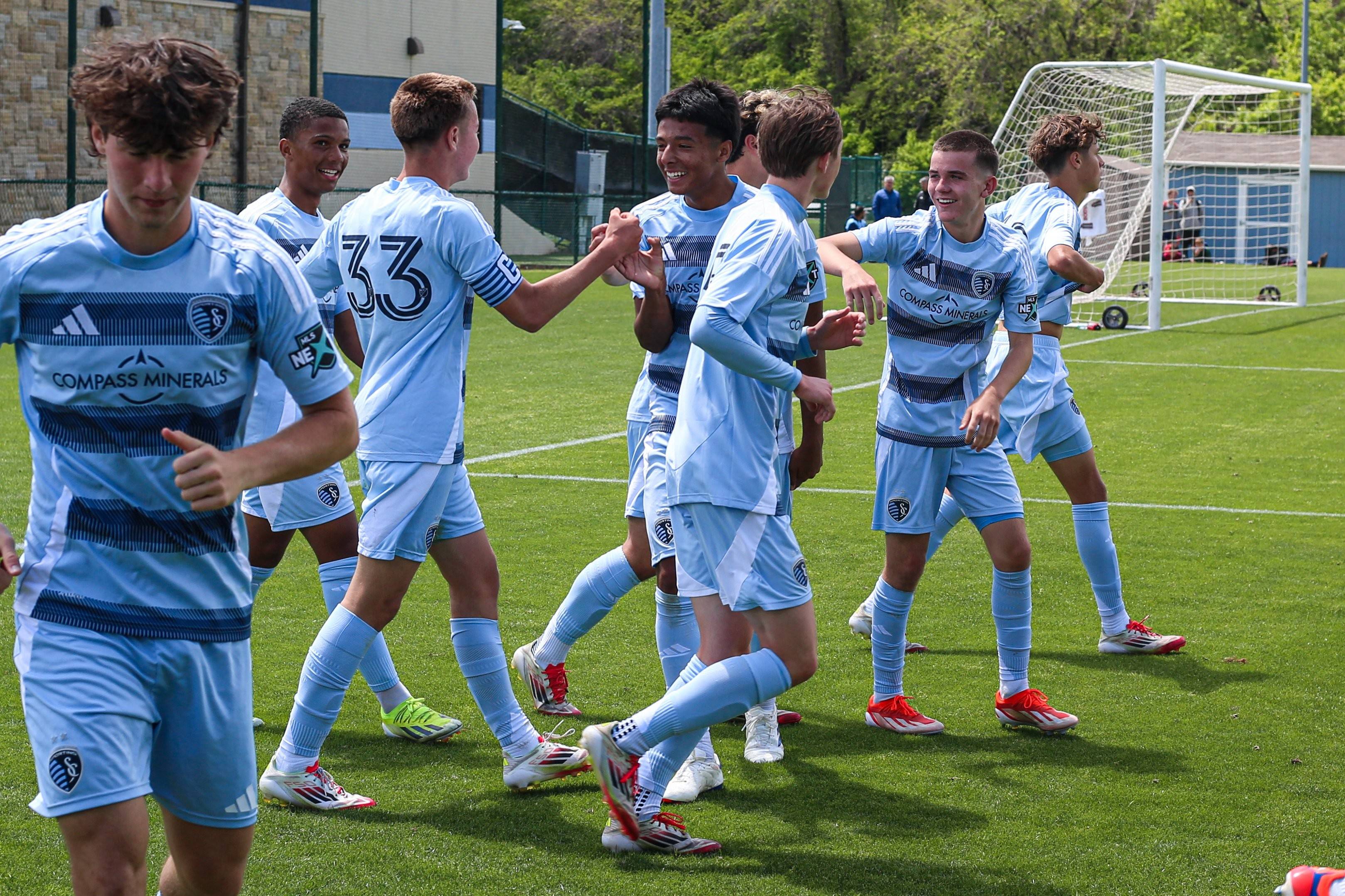 阿贾克斯新帅赞誉球队精神，力争卫冕的简单介绍