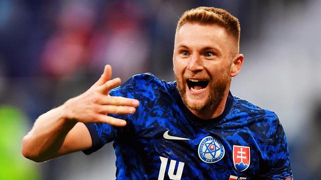 包含冰岛队小胜对手，稳步晋级欧预赛半决赛！的词条