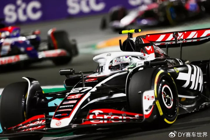 索伯车队碾压哈斯车队,诺里斯点燃赛场的简单介绍 索伯车队碾压哈斯车队,诺里斯点燃赛场的简单介绍