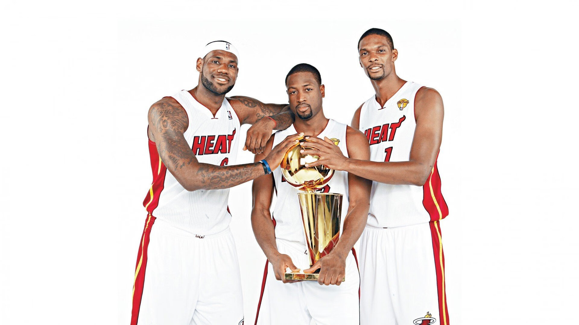 F1新赛季揭幕战,老鹰逆转太阳,速度与策略的双重奏