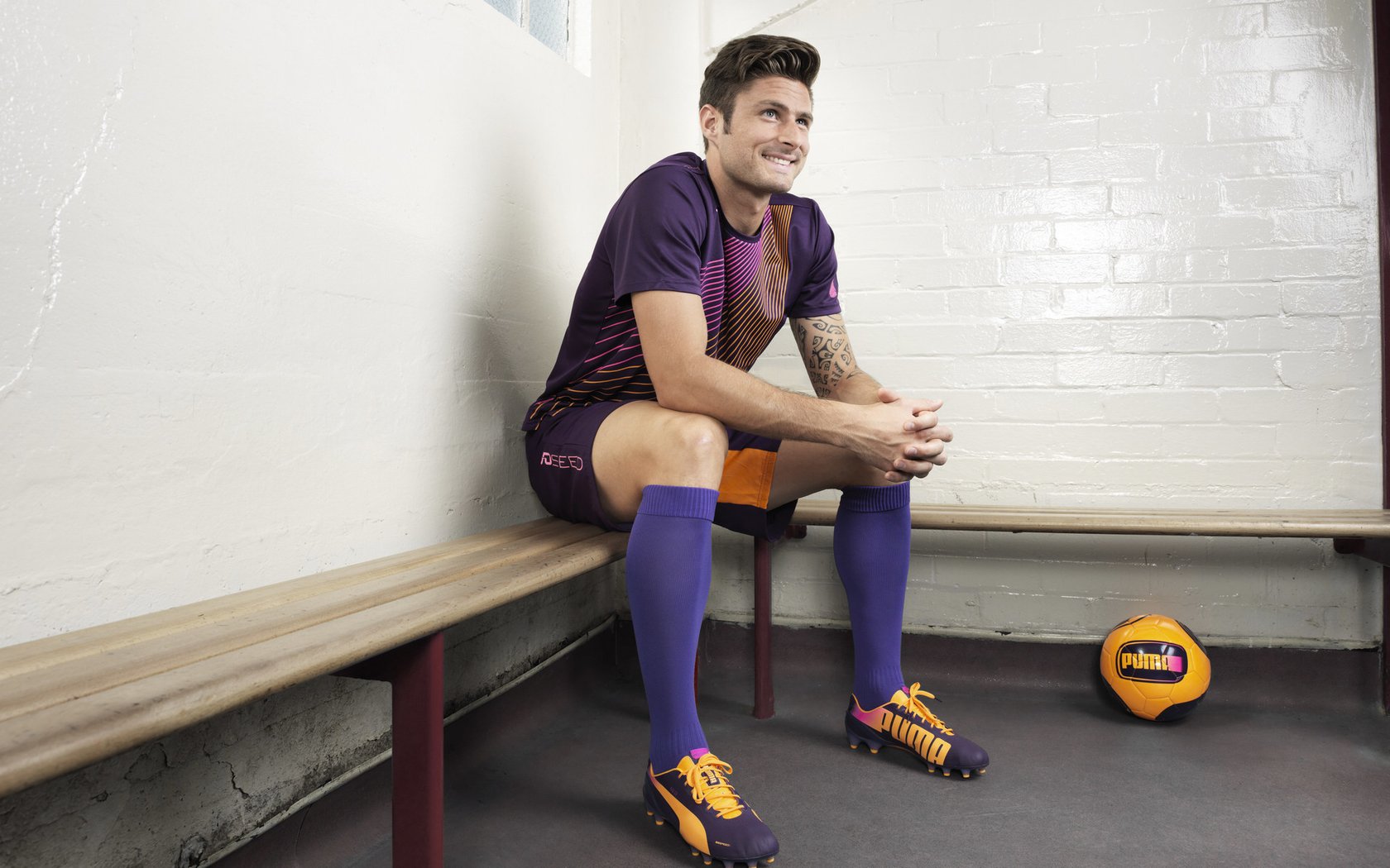 莱奥一剑封喉！澳大利亚强压喀麦隆，关键先生改写战局