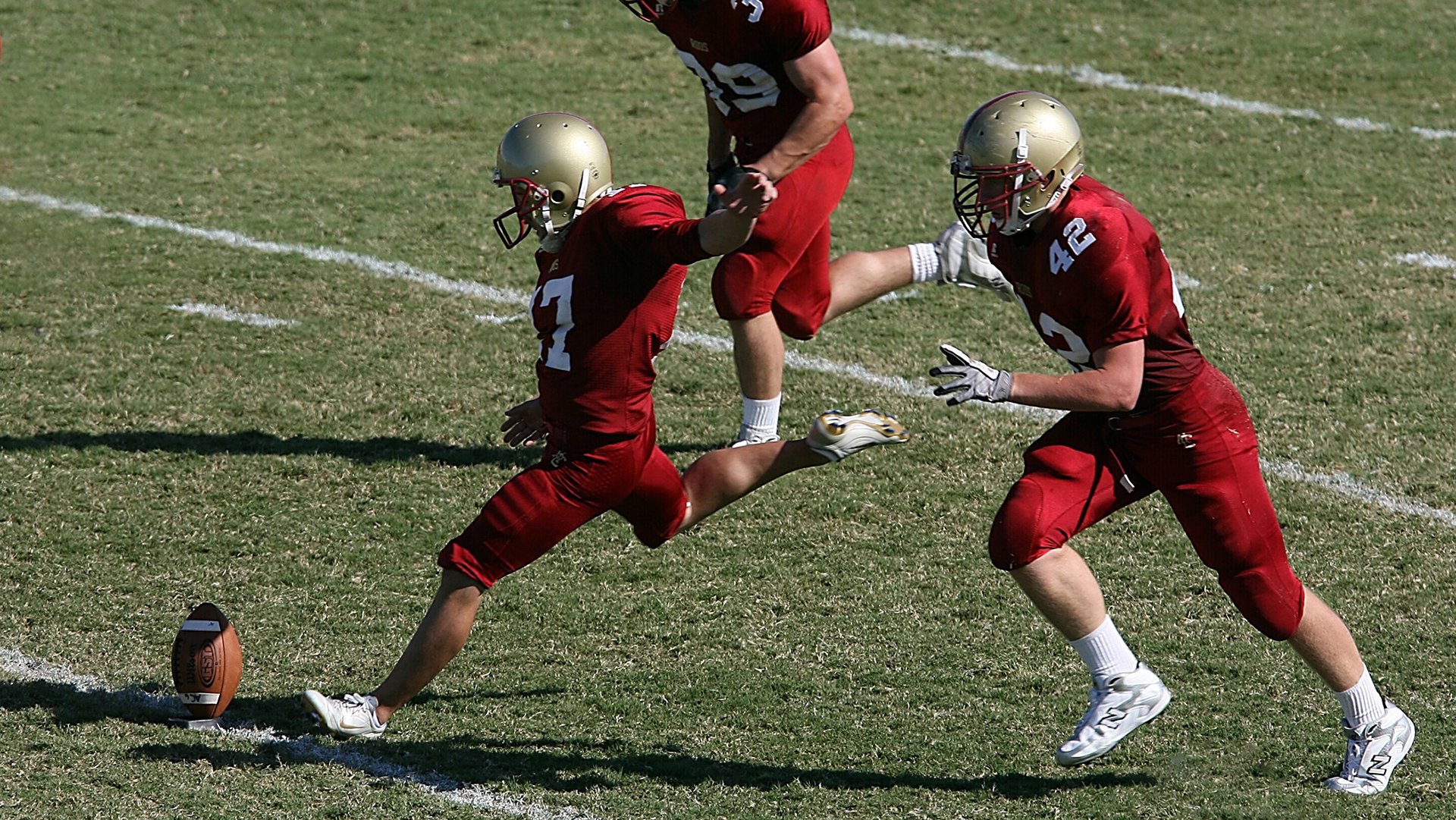弗拉霍维奇爆发映照绿茵无常，尼日利亚终结厄瓜多尔揭示足球新势