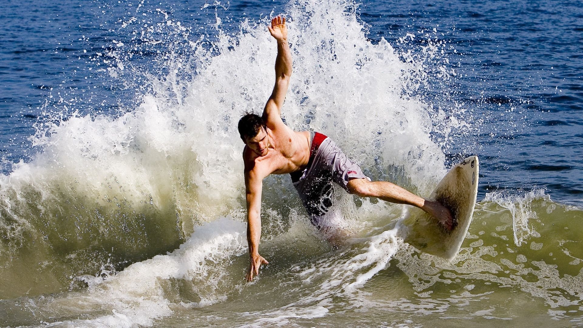 李梓嘉惊艳四座，韩国队力克马来西亚队背后的战术与意志